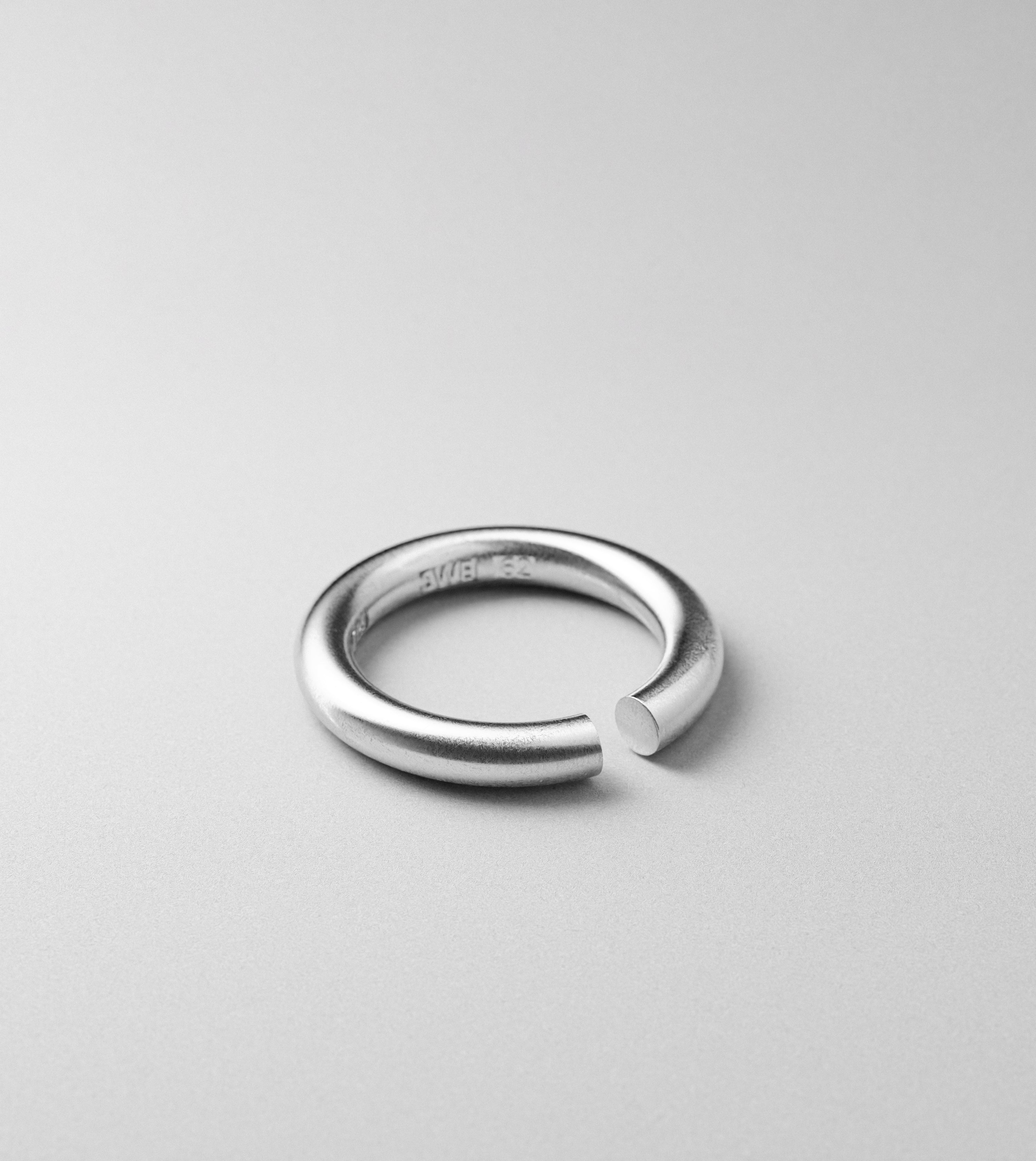 Soft Cap silver ring by Cast Pieces, side view